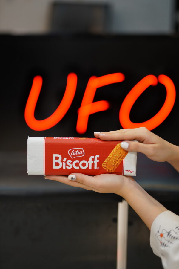 بیسکوییت لوتوس (Lotus Biscoff)
