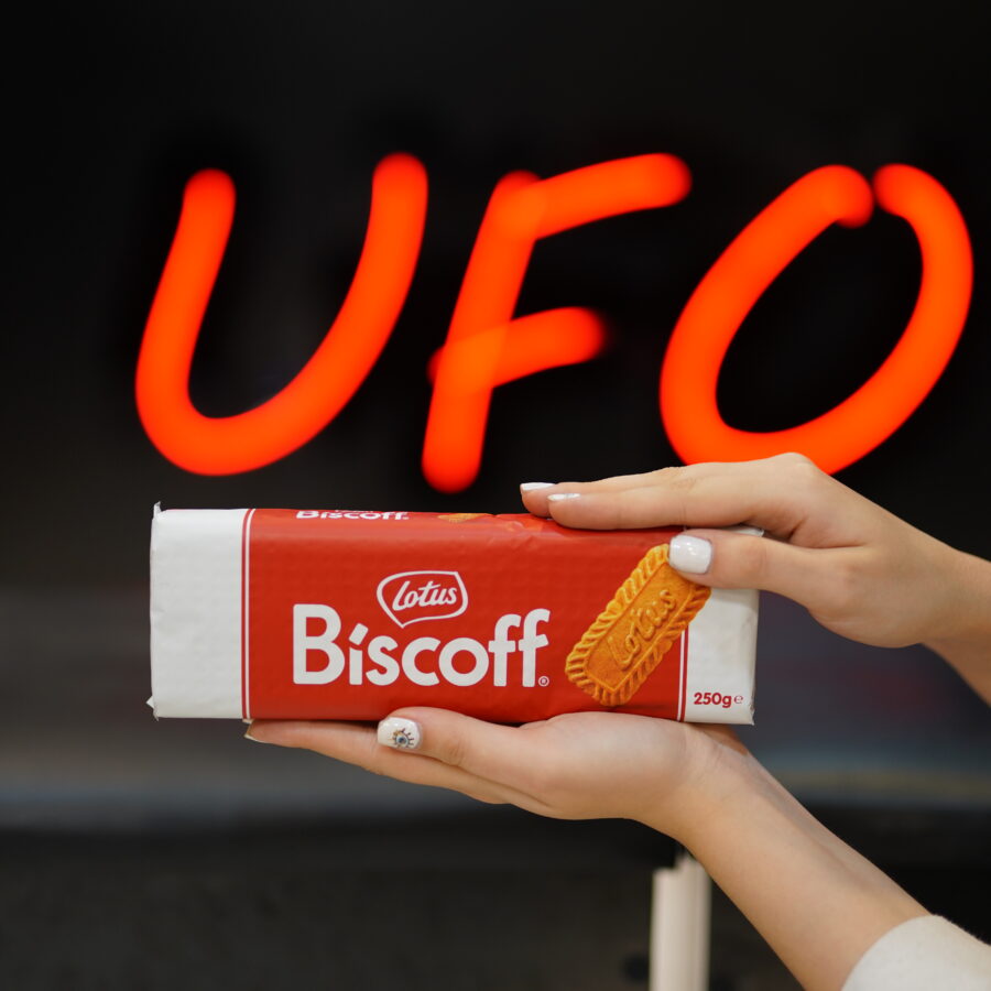 بیسکوییت لوتوس (Lotus Biscoff)