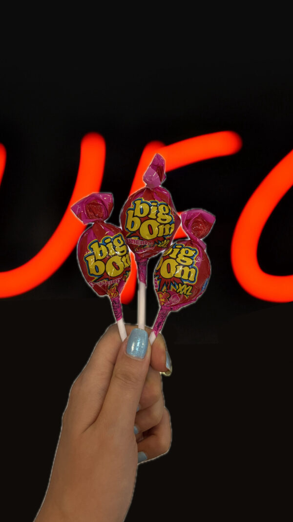 63D7CED3-0C5A-4933-BFDA-347F07A8F4A2 آبنبات چوبی بیگ بوم (Big Bom)