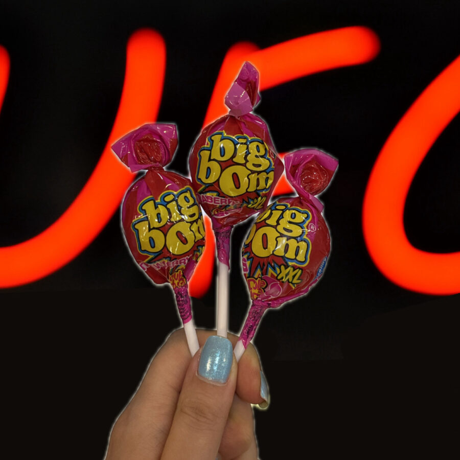 63D7CED3-0C5A-4933-BFDA-347F07A8F4A2 آبنبات چوبی بیگ بوم (Big Bom)