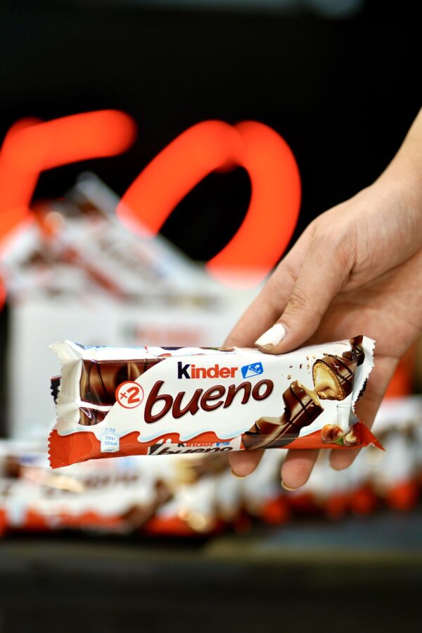 DSC01080 شکلات کیندر بوئنو (Kinder Bueno)