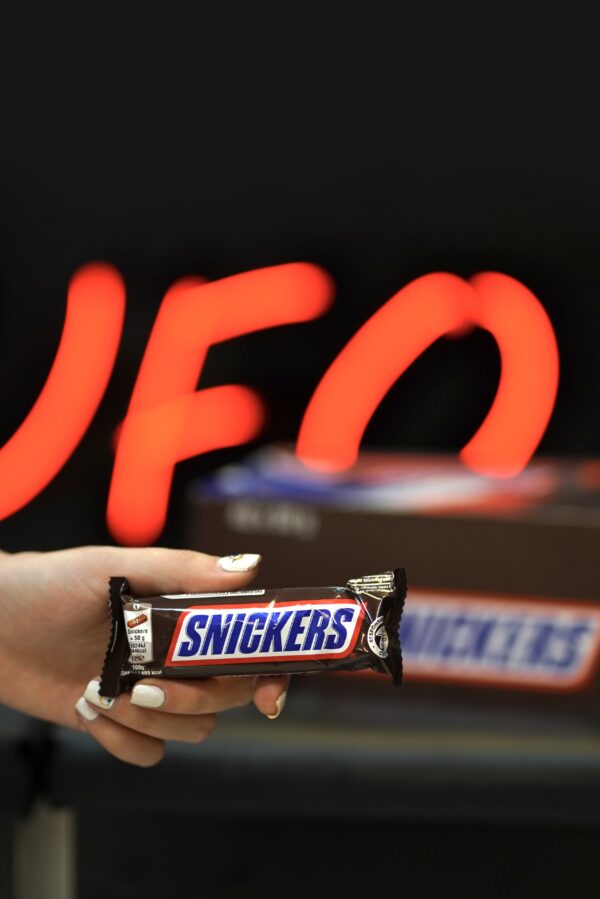 شکلات اسنیکرز (Snickers)