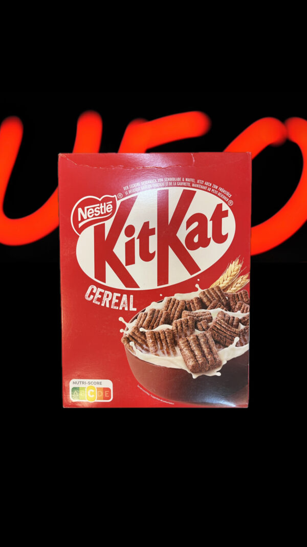 کورن فلکس بالشتی کیت‌کت (KitKat Cereal)