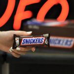 شکلات اسنیکرز (Snickers)